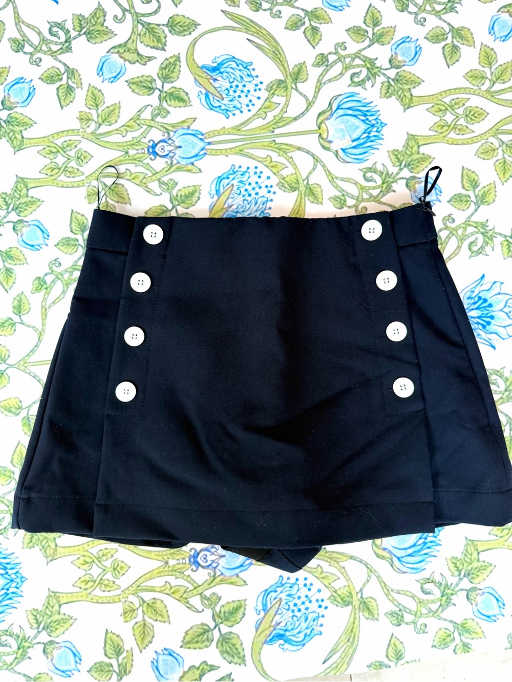 Zara Black Button-Front Skort